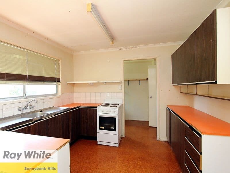 21 Lyngrove Street, KINGSTON QLD 4114, Kingston - Thumbnail 2