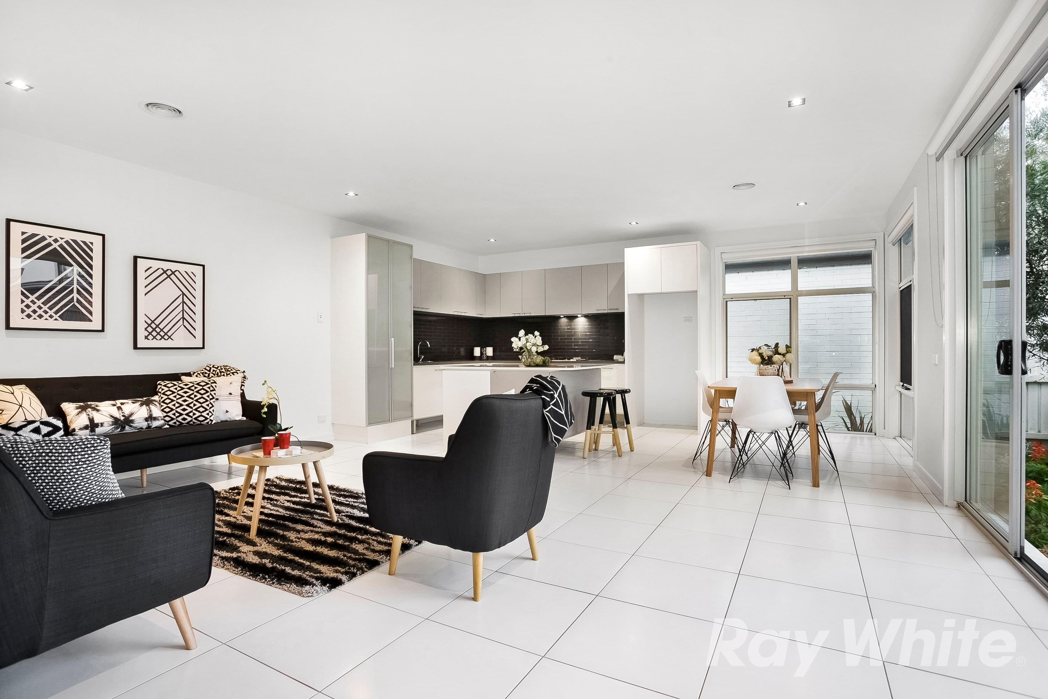 20 Rathdowne Way, Mulgrave VIC 3170, Mulgrave - Thumbnail 3