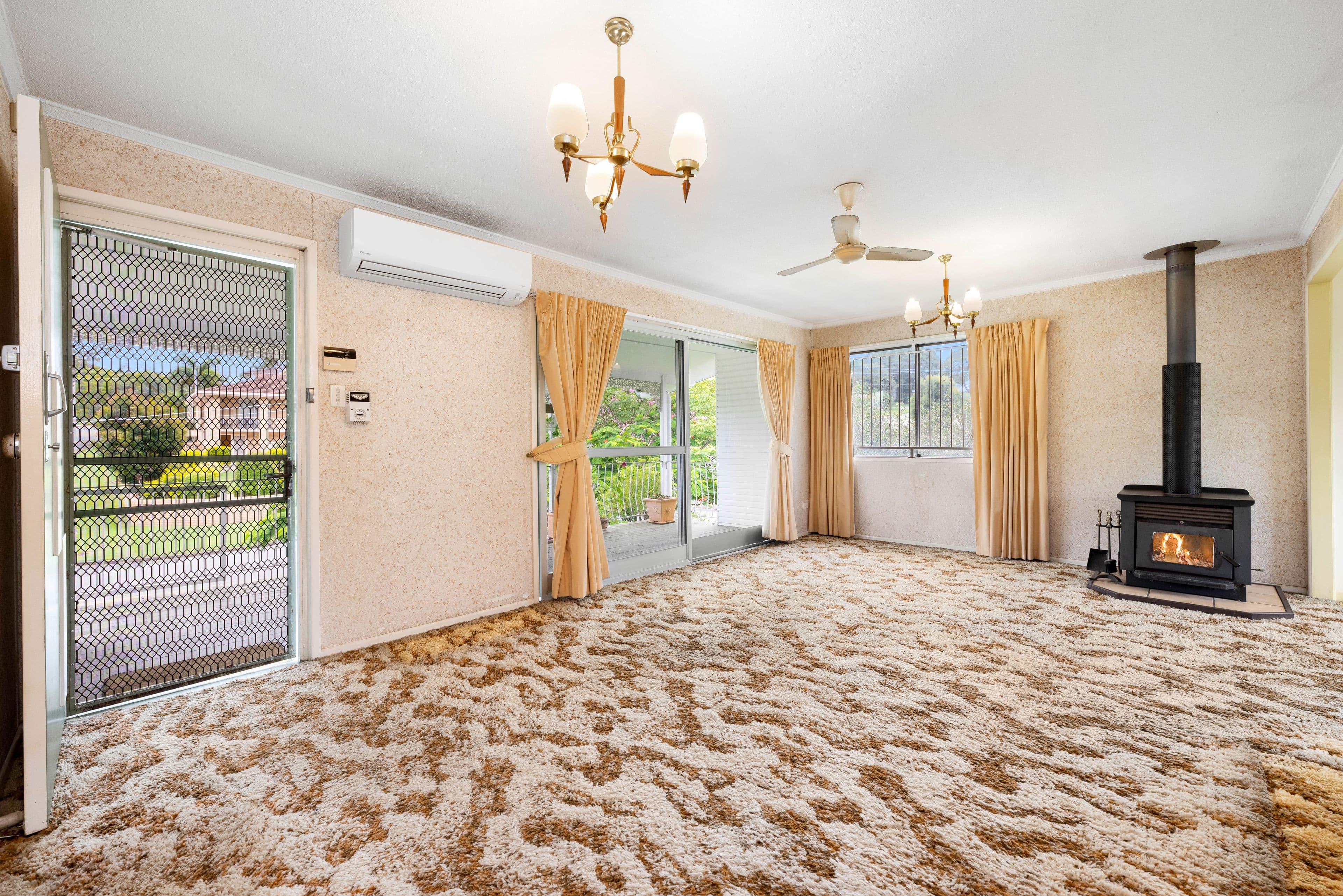 79 Illuta Avenue, Ferny Hills QLD 4055, Ferny Hills - Thumbnail 5