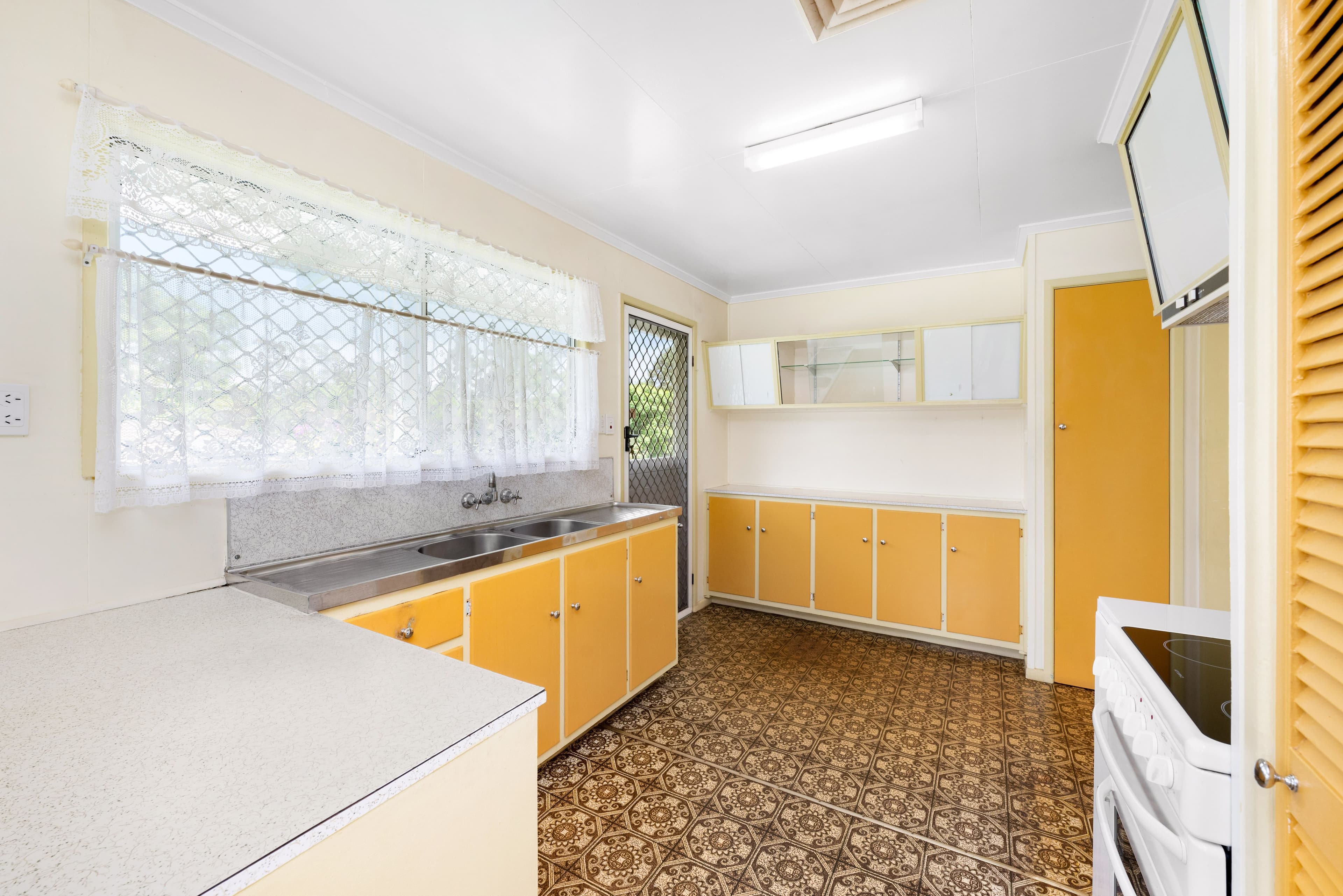 79 Illuta Avenue, Ferny Hills QLD 4055, Ferny Hills - Thumbnail 7