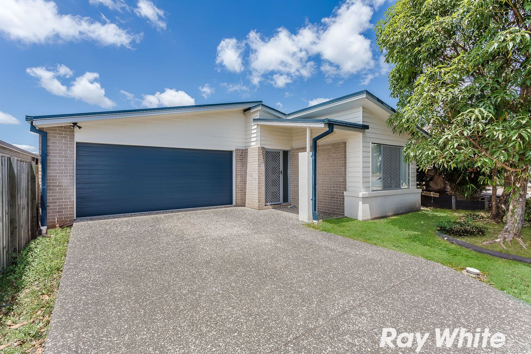 14 Kingfisher Street, Dakabin QLD 4503, Dakabin - Thumbnail 2