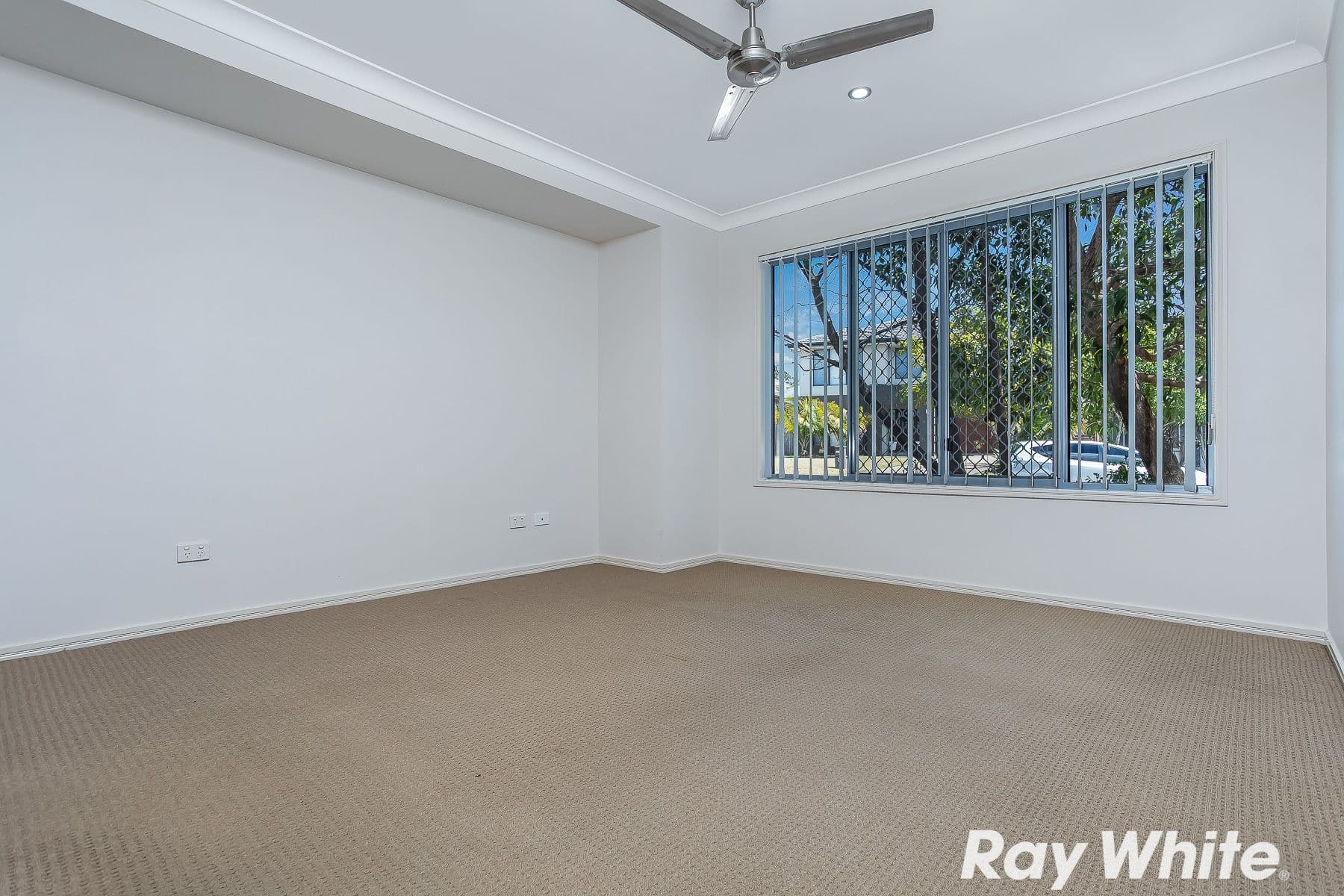 14 Kingfisher Street, Dakabin QLD 4503, Dakabin - Thumbnail 4