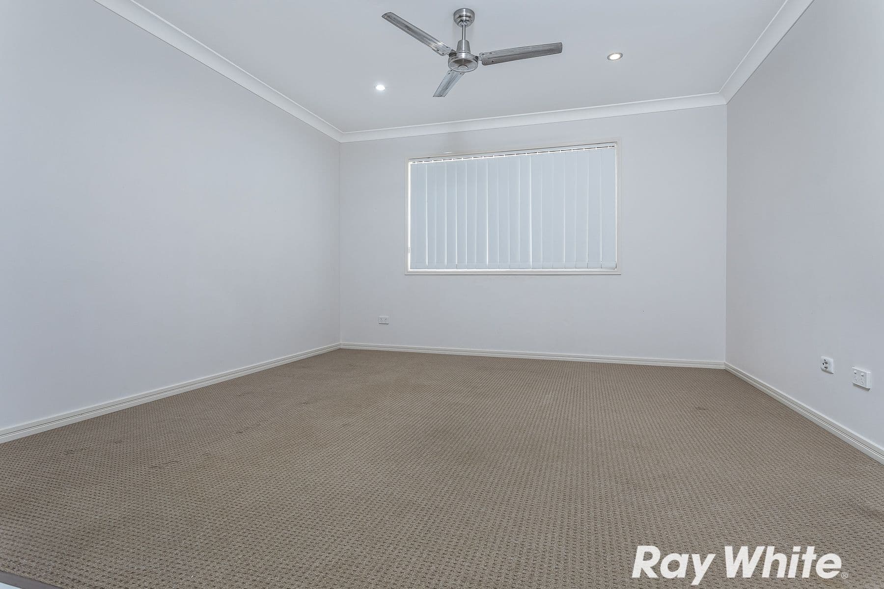 14 Kingfisher Street, Dakabin QLD 4503, Dakabin - Thumbnail 6
