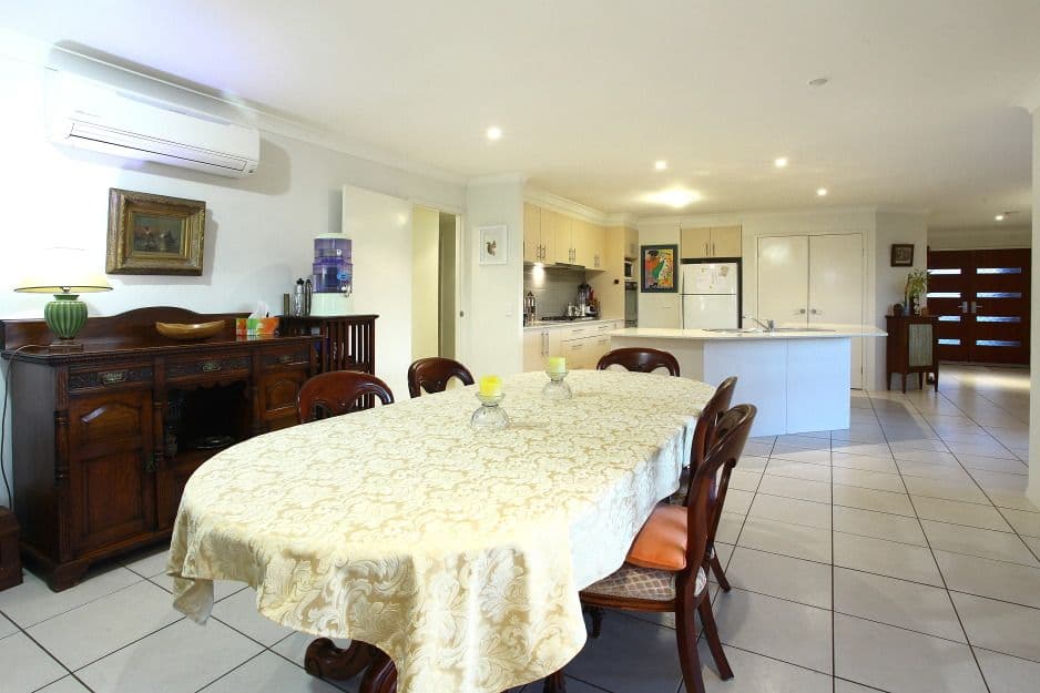 25 Sangster Crescent, Pacific Pines QLD 4211, Pacific Pines - Thumbnail 3