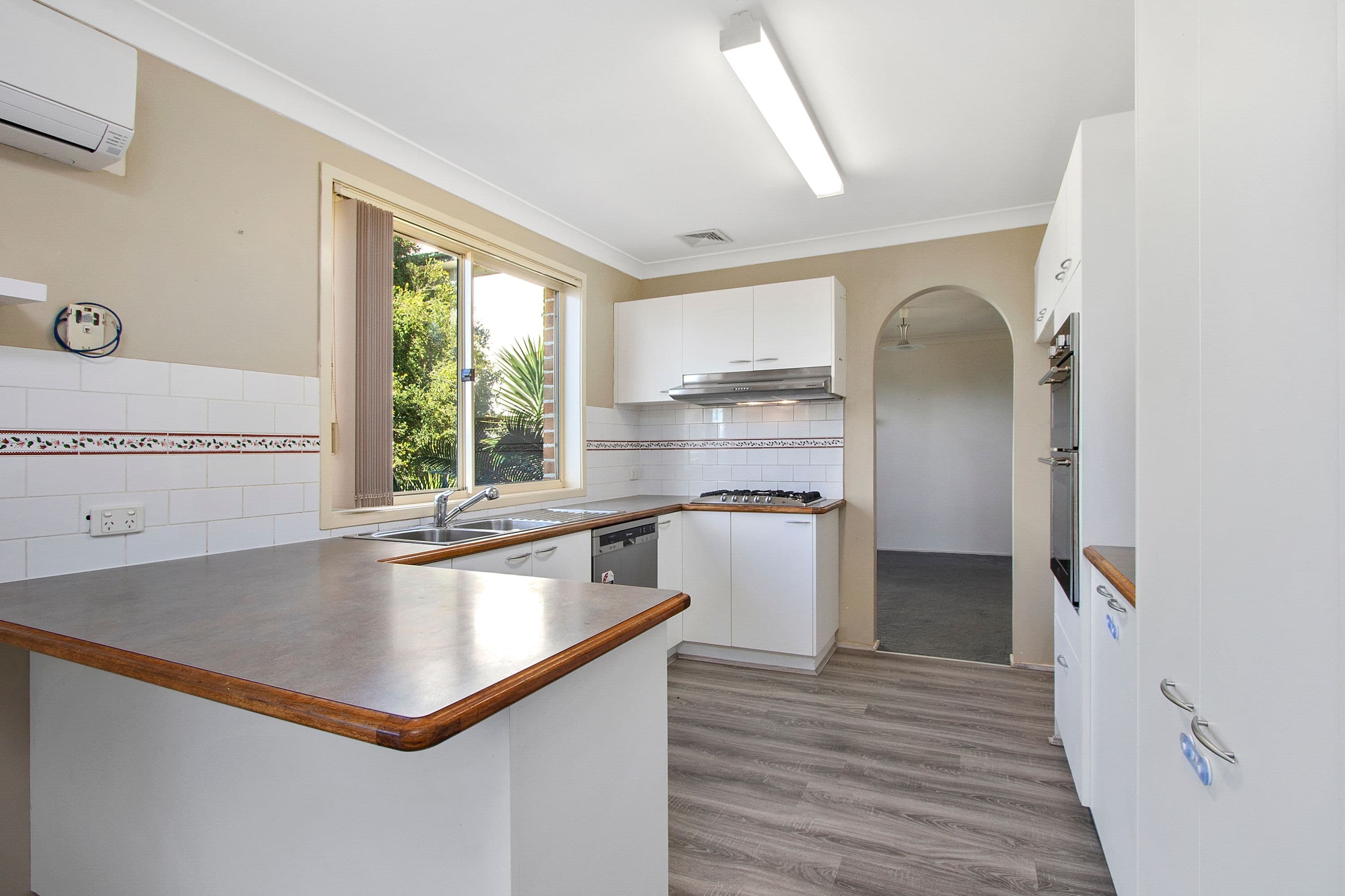 19 Flinders Place, North Richmond - Thumbnail 2