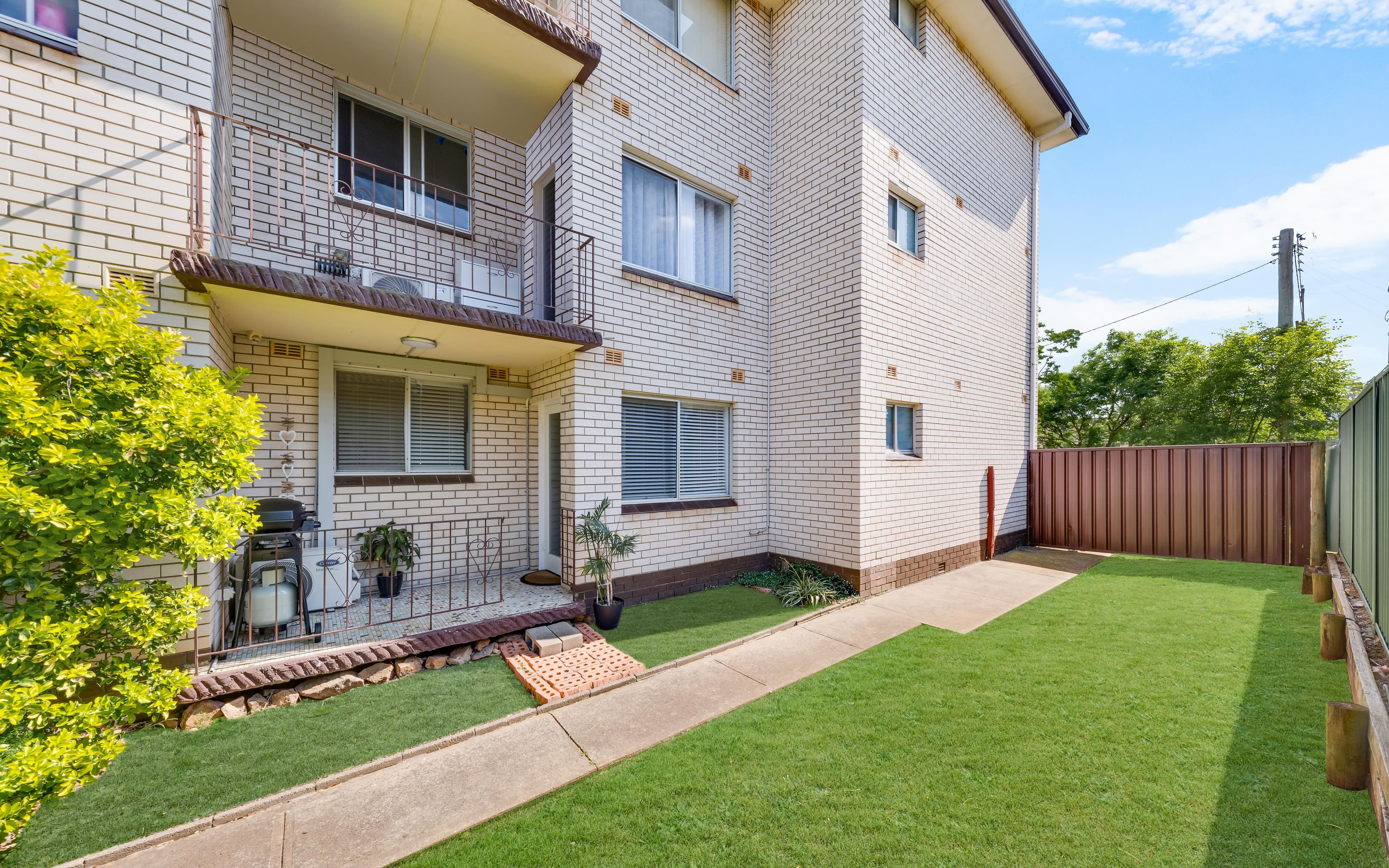 9 Reddall Street, Campbelltown NSW 2560, Campbelltown - Thumbnail 2