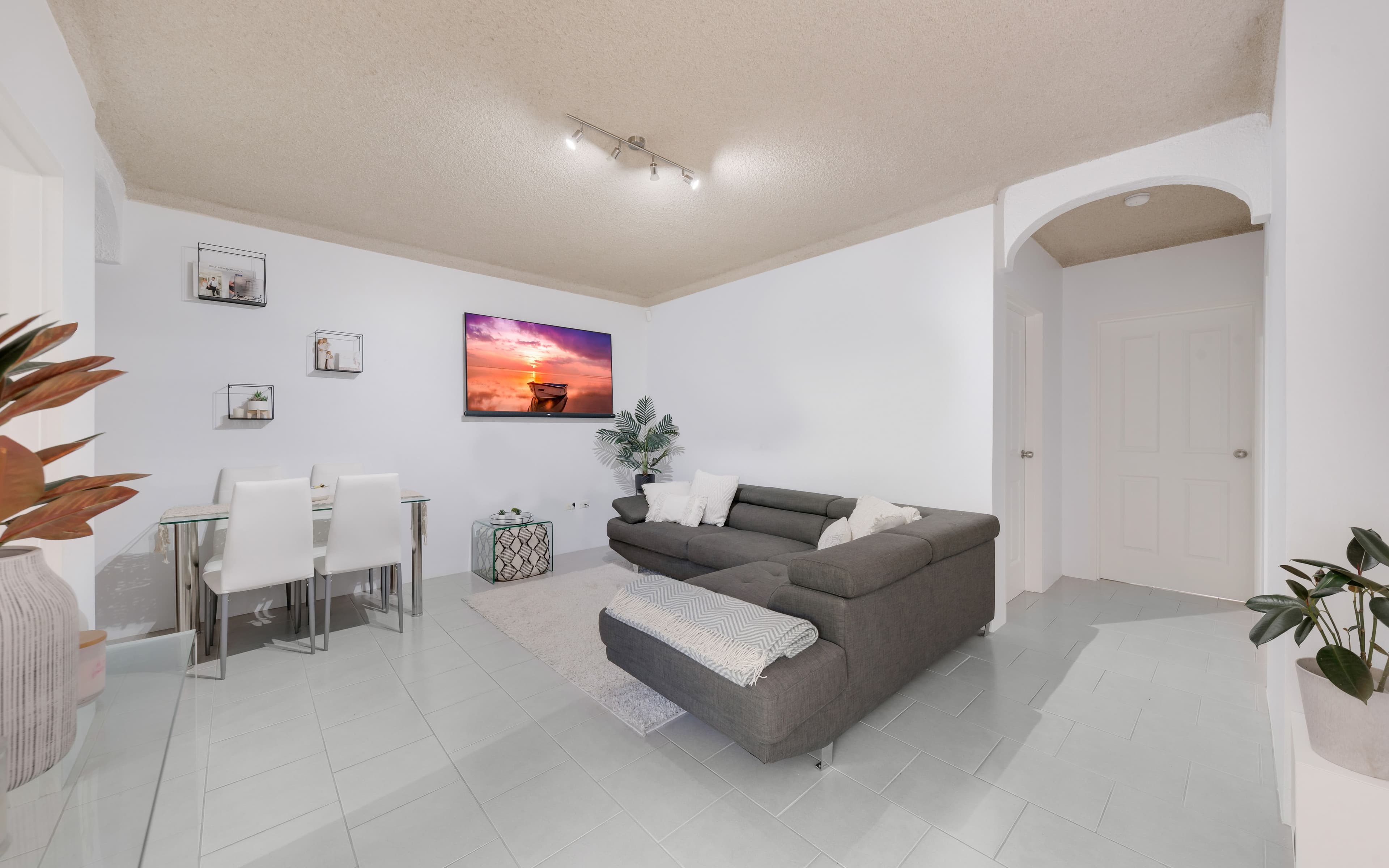 9 Reddall Street, Campbelltown NSW 2560, Campbelltown - Thumbnail 4