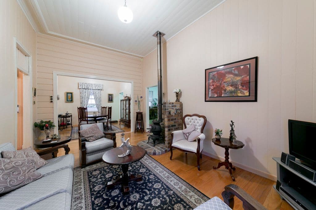 10 Lochaber Street, Dutton Park QLD 4102, Dutton Park - Thumbnail 3