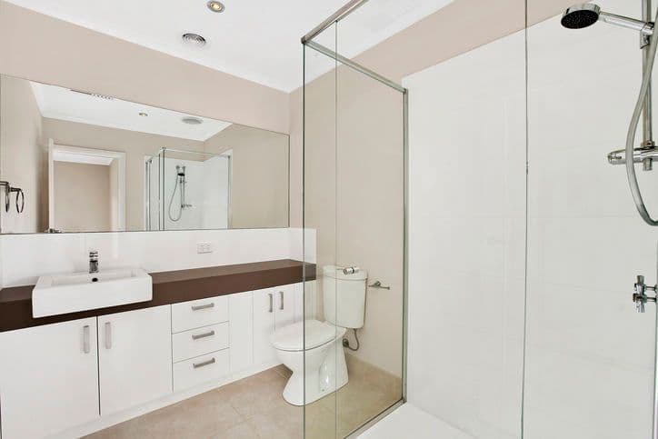 18 Thea Grove, DONCASTER EAST VIC 3109, Doncaster East - Thumbnail 5