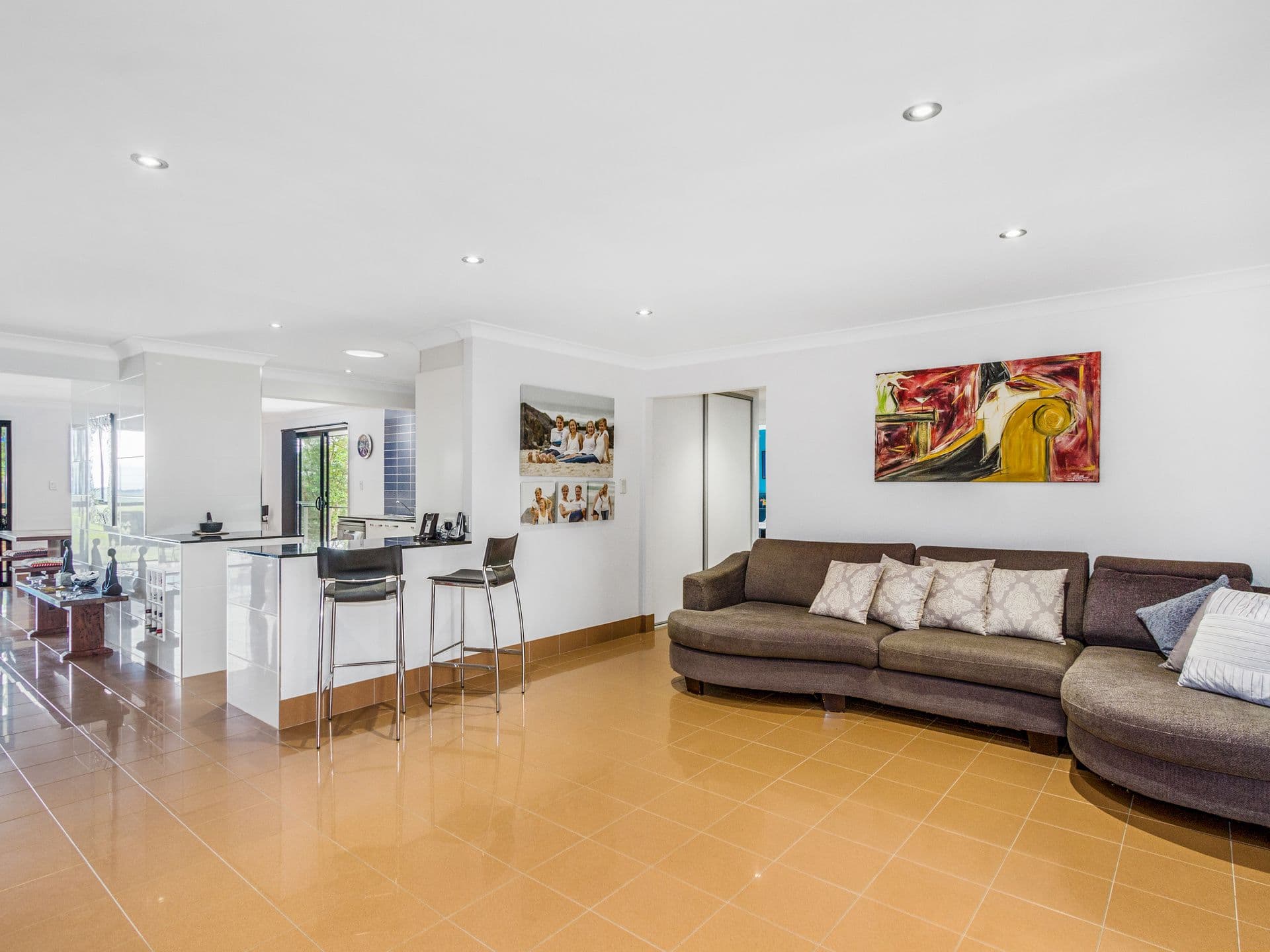 6 Farrants Road, Farrants Hill - Thumbnail 8