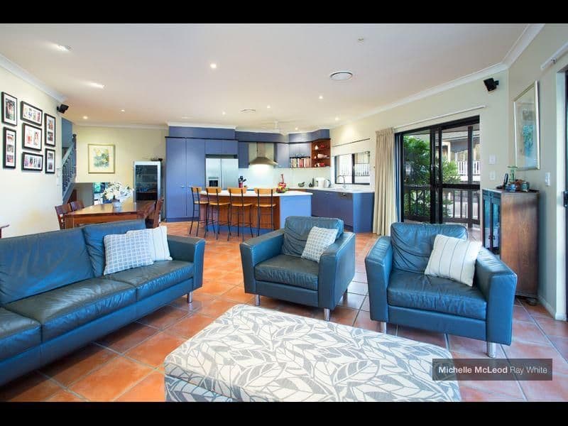 14 Regency Place, KENMORE HILLS QLD 4069, Kenmore Hills - Thumbnail 4