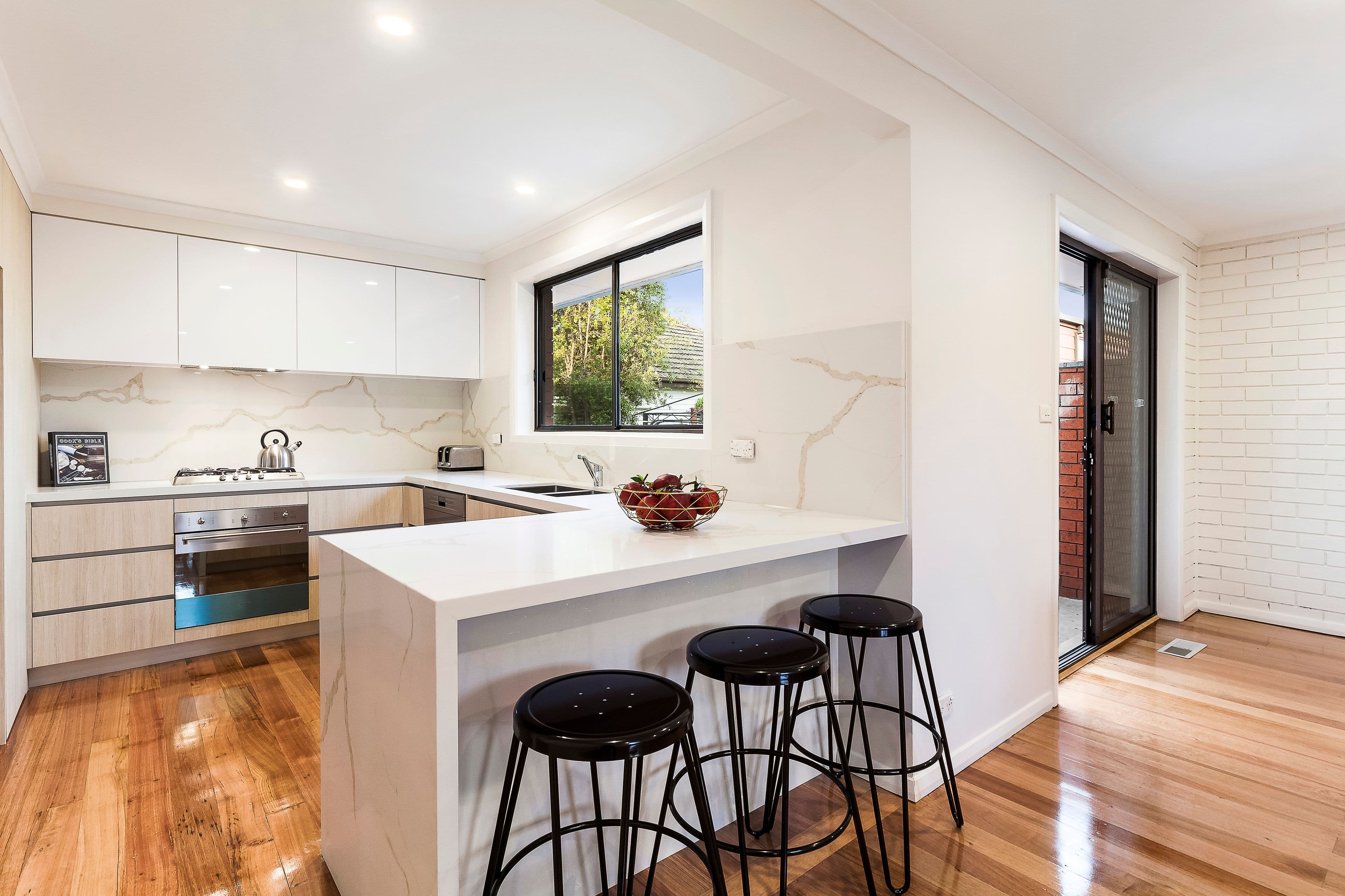51 Livingstone Street, Ivanhoe VIC 3079, Ivanhoe - Thumbnail 2
