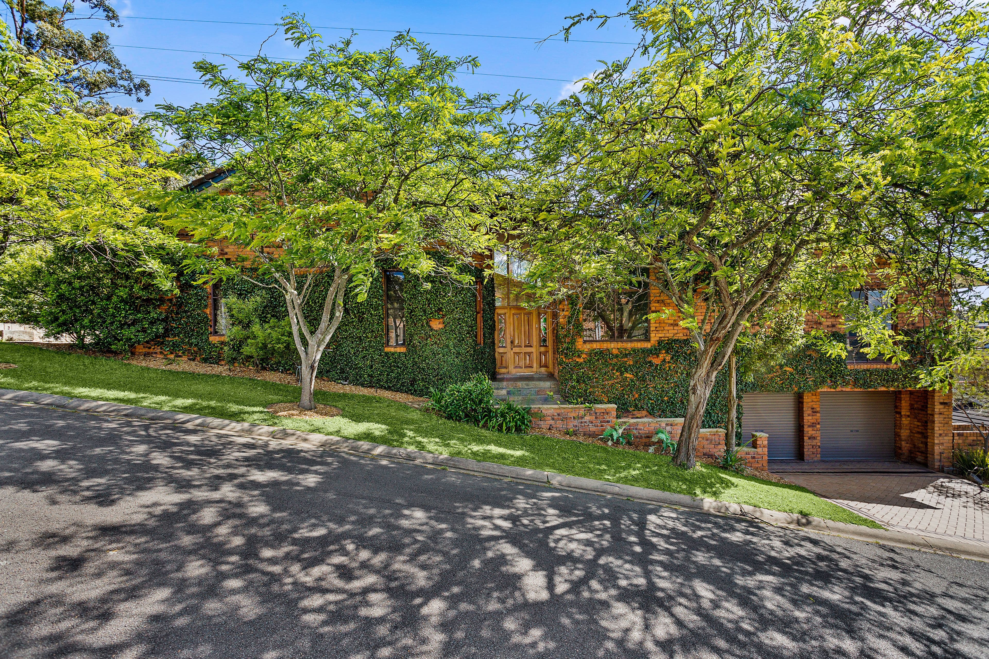 2 Barrier Place, Illawong NSW 2234, Illawong - Thumbnail 3