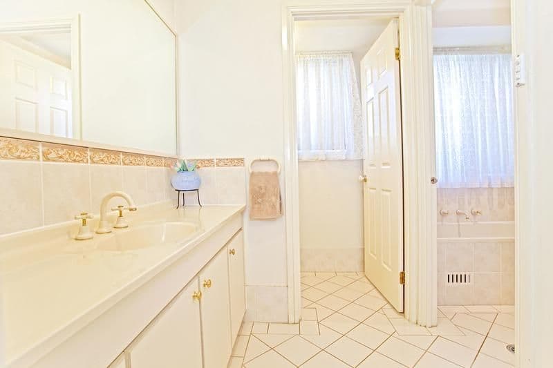21 Nineteenth Avenue, HOXTON PARK NSW 2171, Hoxton Park - Thumbnail 6
