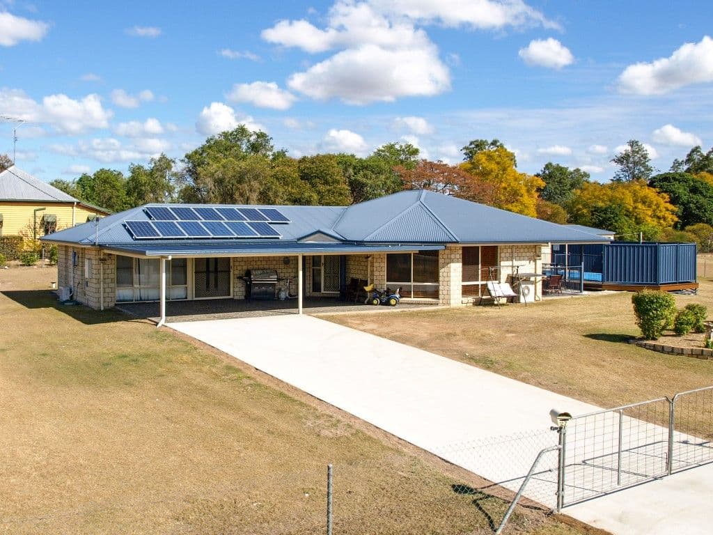 27 Laidley Street, HELIDON QLD 4344, Helidon - Thumbnail 2