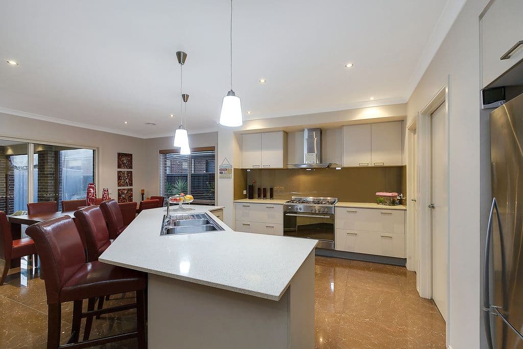 15 Prada Drive, Epping VIC 3076, Epping - Thumbnail 2