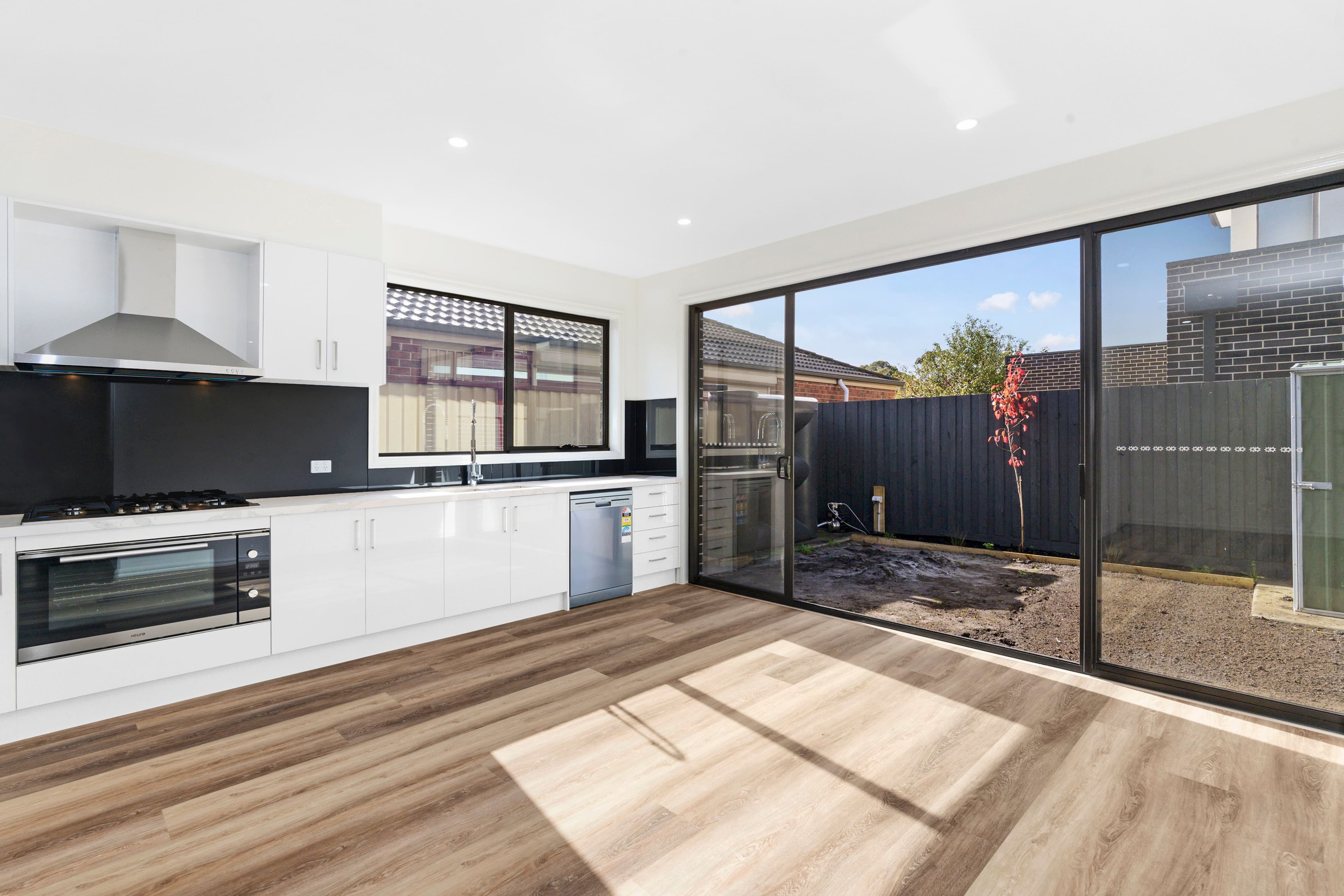68 Bevan Avenue, Clayton South VIC 3169, Clayton South - Thumbnail 3