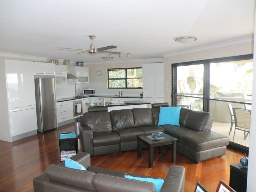 31 Cumming Parade, Point Lookout QLD 4183, Point Lookout - Thumbnail 6