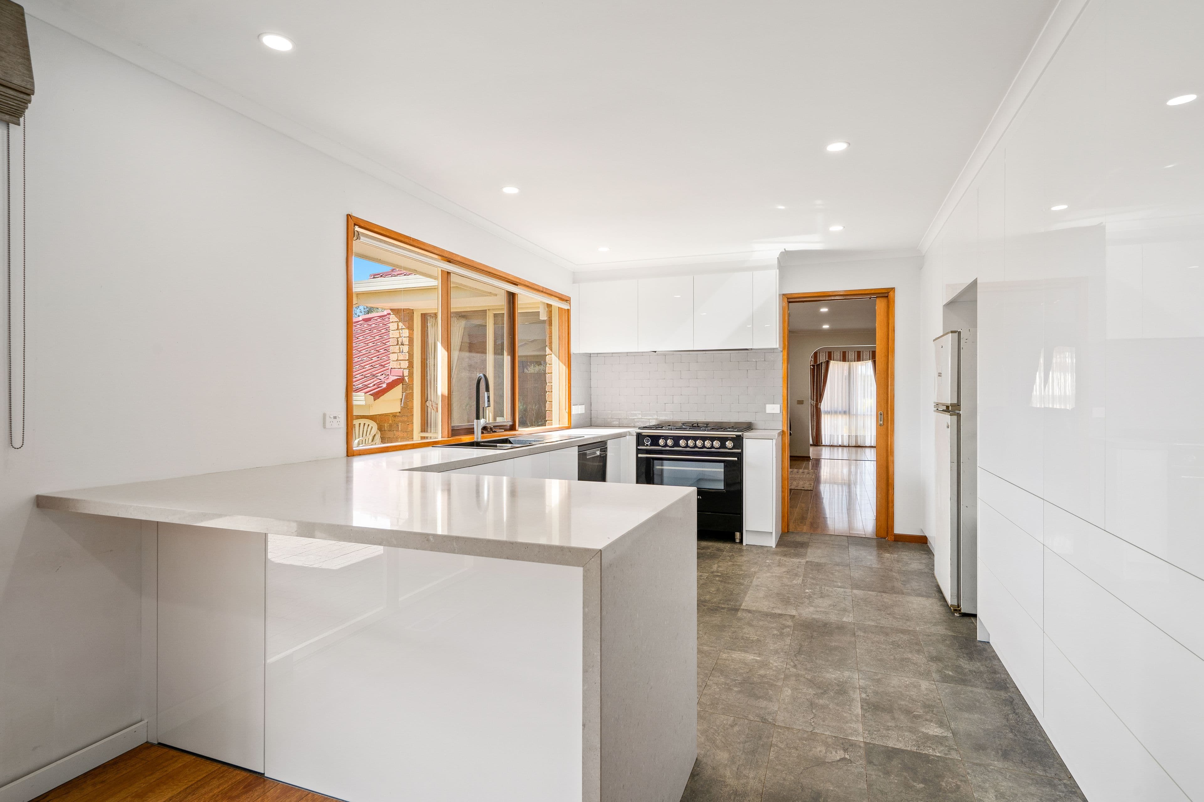 68 Cheadle Crescent, Bundoora VIC 3083, Bundoora - Thumbnail 2