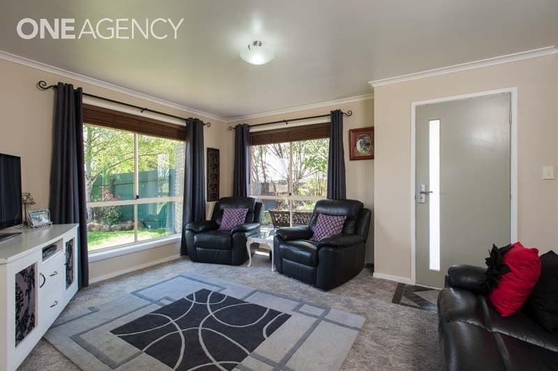 24 Waterloo Street, Westbury, Westbury - Thumbnail 2