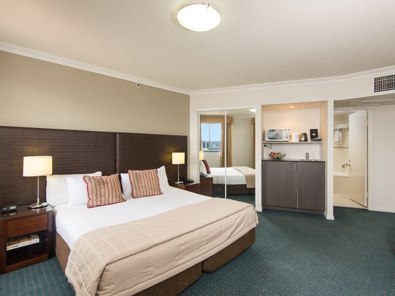 unit 2402-2403 / 570 Queen Street, BRISBANE QLD 4000, Brisbane City - Thumbnail 2