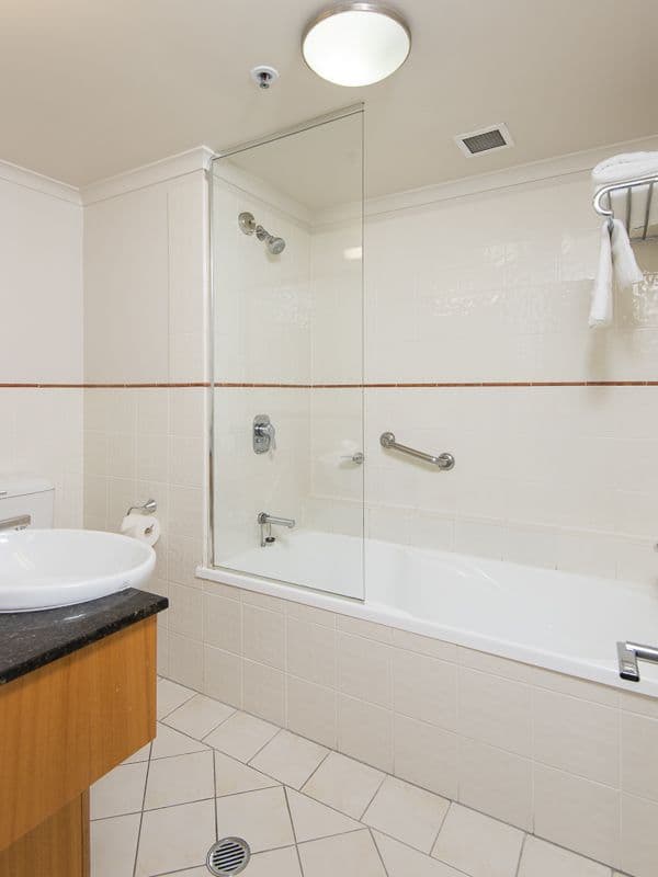 unit 2402-2403 / 570 Queen Street, BRISBANE QLD 4000, Brisbane City - Thumbnail 5