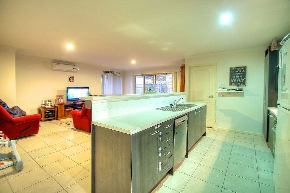 12 Tea Tree Place, Raceview QLD 4305, Raceview - Thumbnail 4