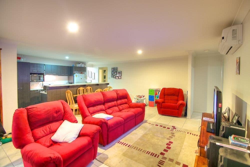 12 Tea Tree Place, Raceview QLD 4305, Raceview - Thumbnail 5