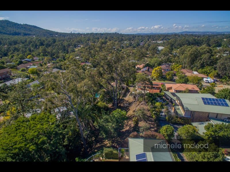 31 Morningview Street, Chapel Hill QLD 4069, Chapel Hill - Thumbnail 5