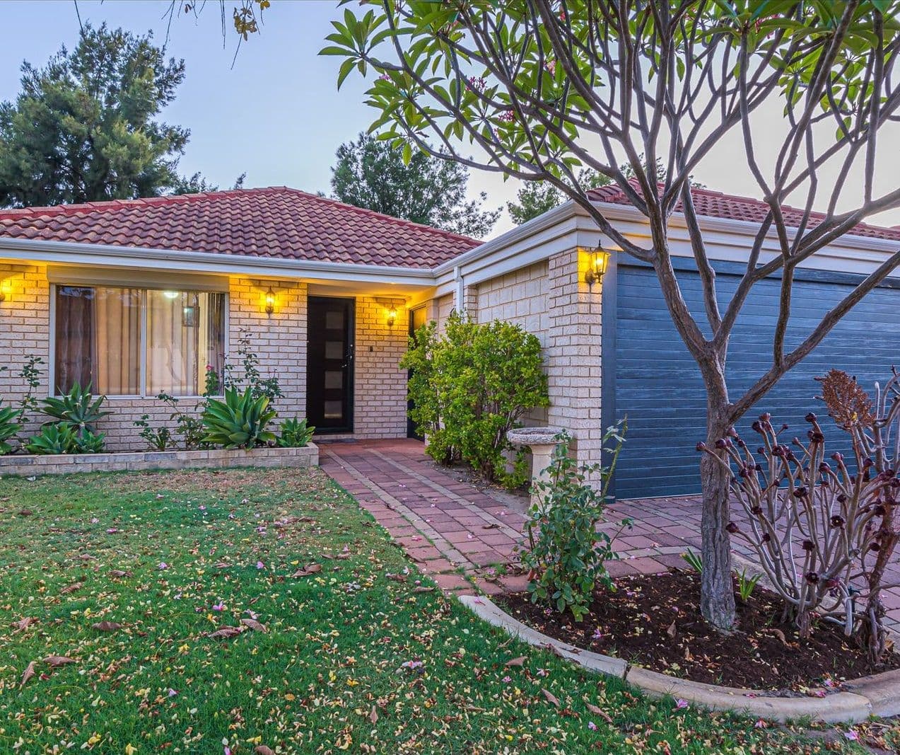 4 Amarina Close, Kenwick WA 6107, Kenwick - Image 1