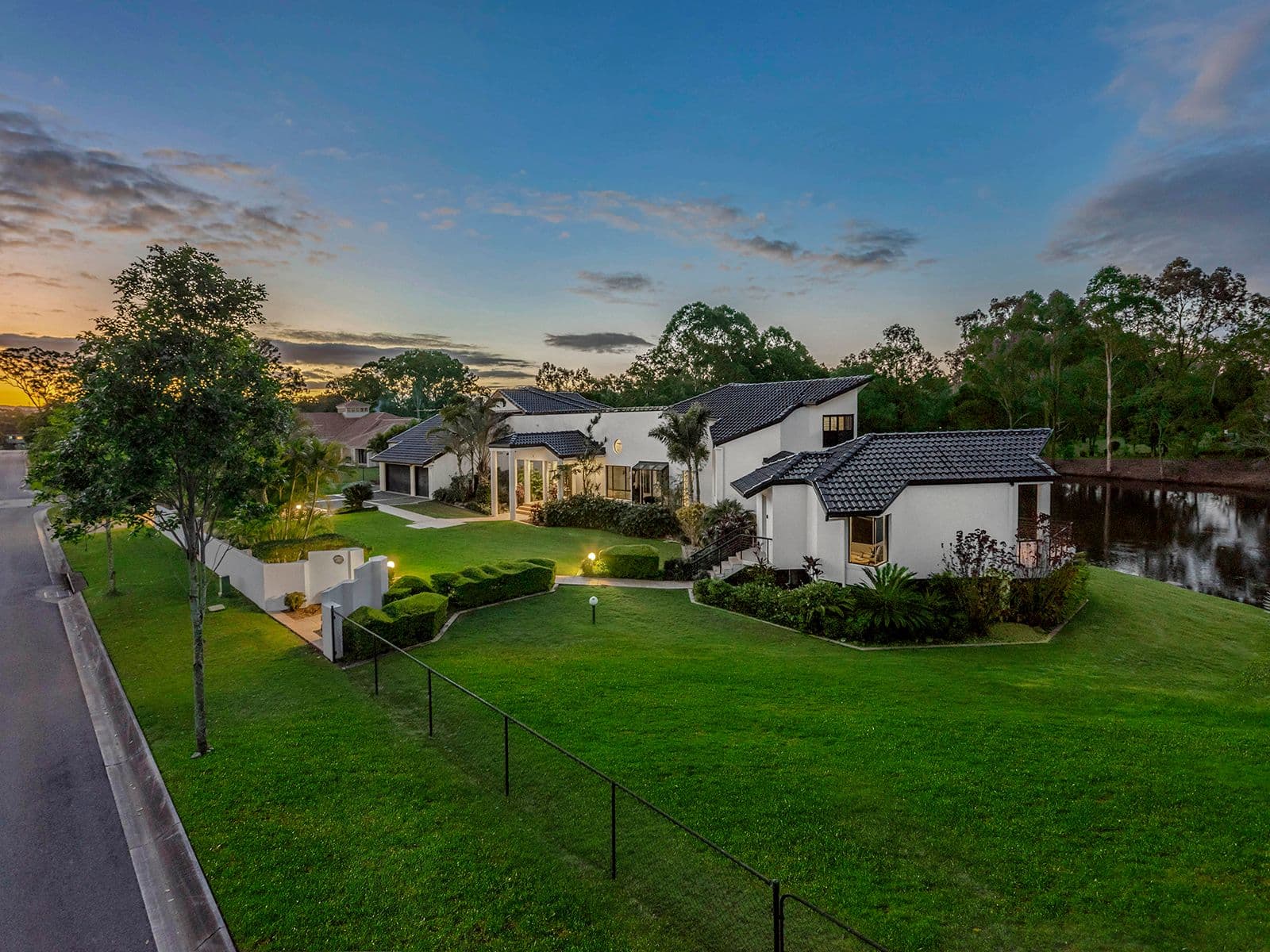 79 Camelot Place, Bridgeman Downs QLD 4035, Bridgeman Downs - Thumbnail 2