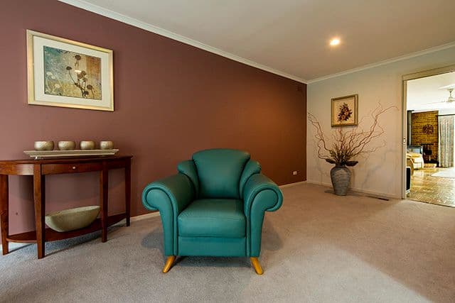18 Lightwood Drive, FERNTREE GULLY VIC 3156, Ferntree Gully - Thumbnail 4