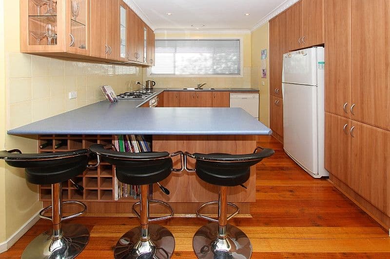 6 Streeton Circuit, MILL PARK VIC 3082, Mill Park - Thumbnail 3