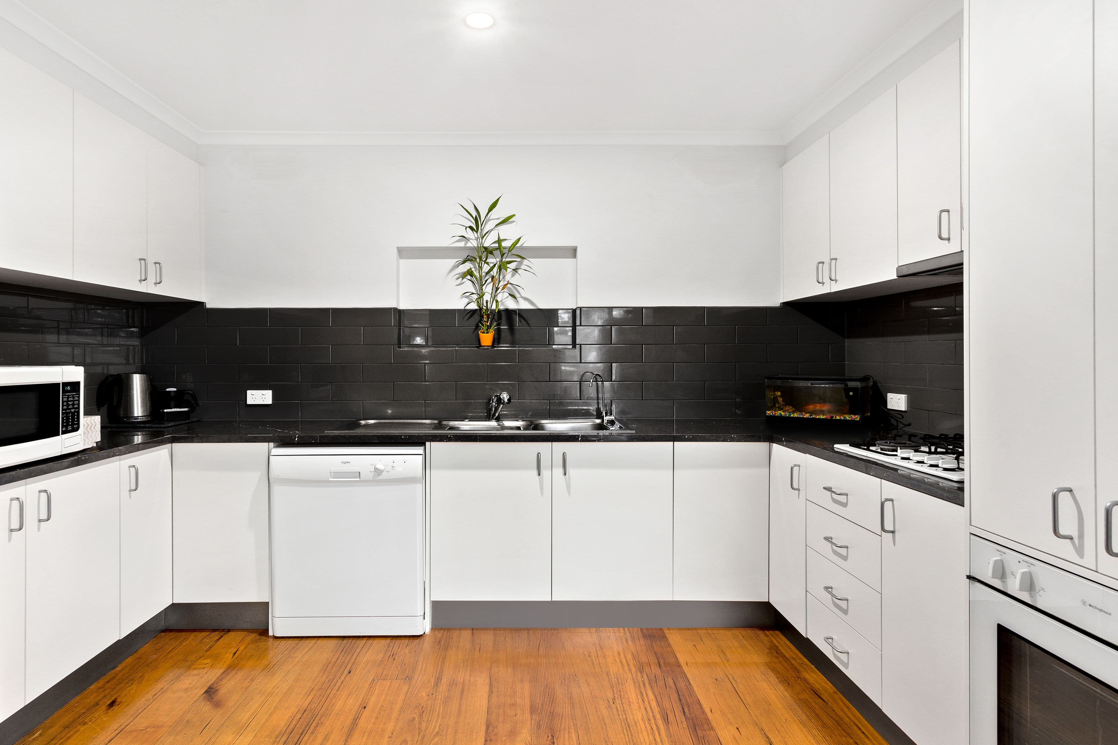 42 Wood Street, Drouin VIC 3818, Drouin - Thumbnail 2