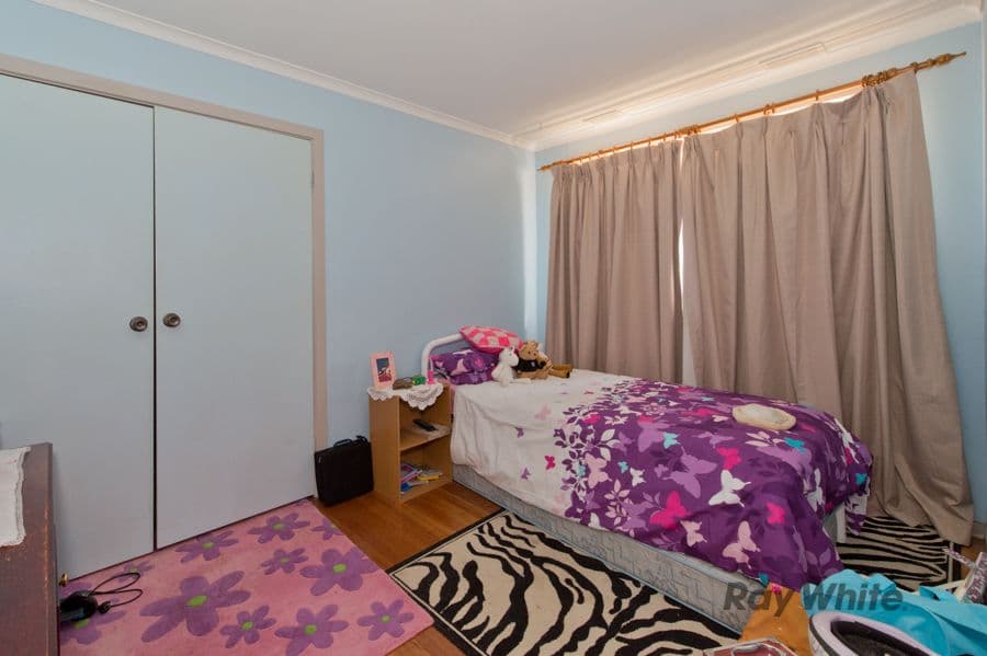69 Hume Avenue, Melton South VIC 3338, Melton South - Thumbnail 5