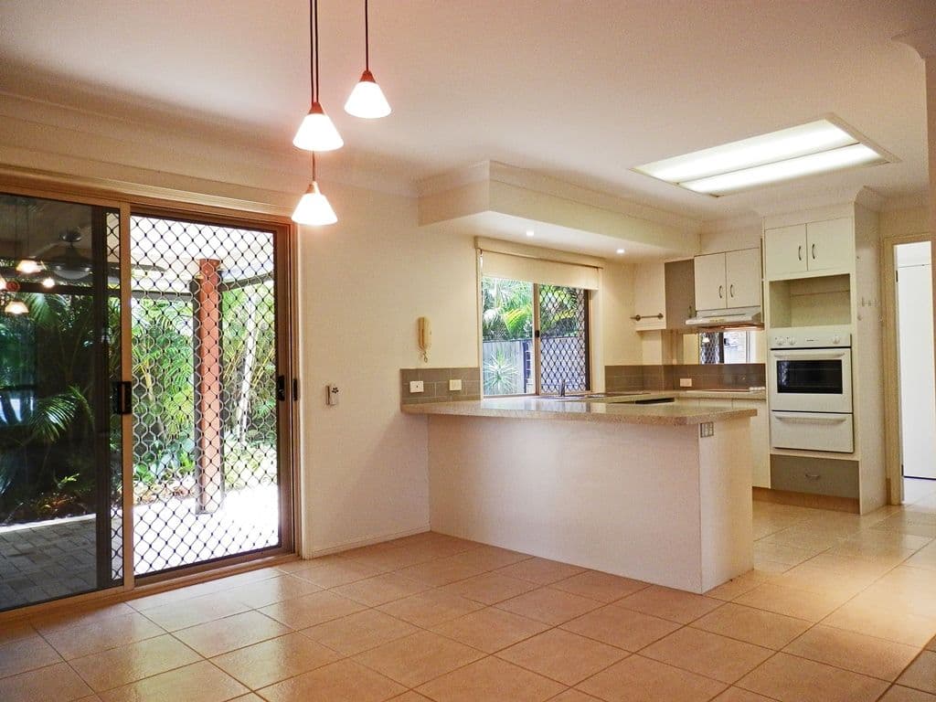 264 Oxley Drive, Coombabah QLD 4216, Coombabah - Thumbnail 4