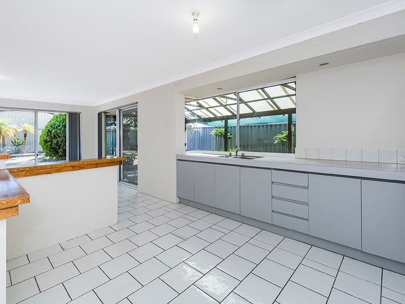 73 Cuthbertson Drive, Cooloongup WA 6168, Cooloongup - Thumbnail 7