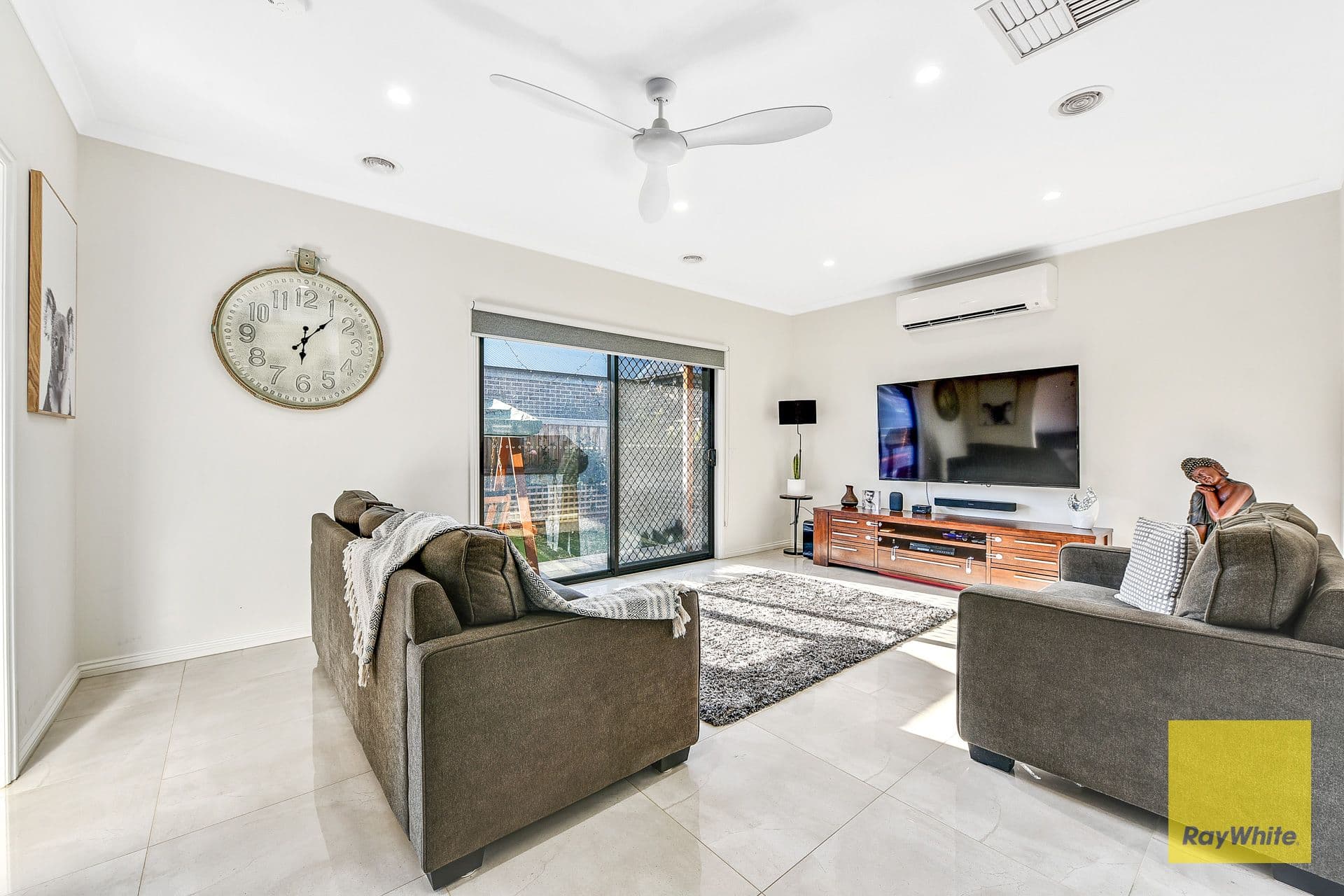 14 Palacio Terrace, Clyde North VIC 3978, Clyde North - Thumbnail 3