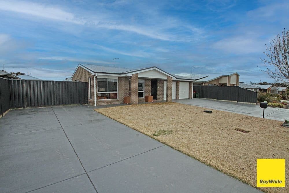 3 Hopkins Street, Bungendore NSW 2621, Bungendore - Thumbnail 2
