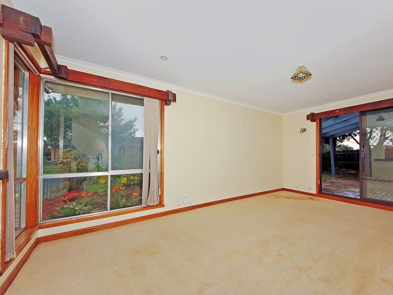 4 Cormorant Crescent, WERRIBEE VIC 3030, Werribee - Thumbnail 3