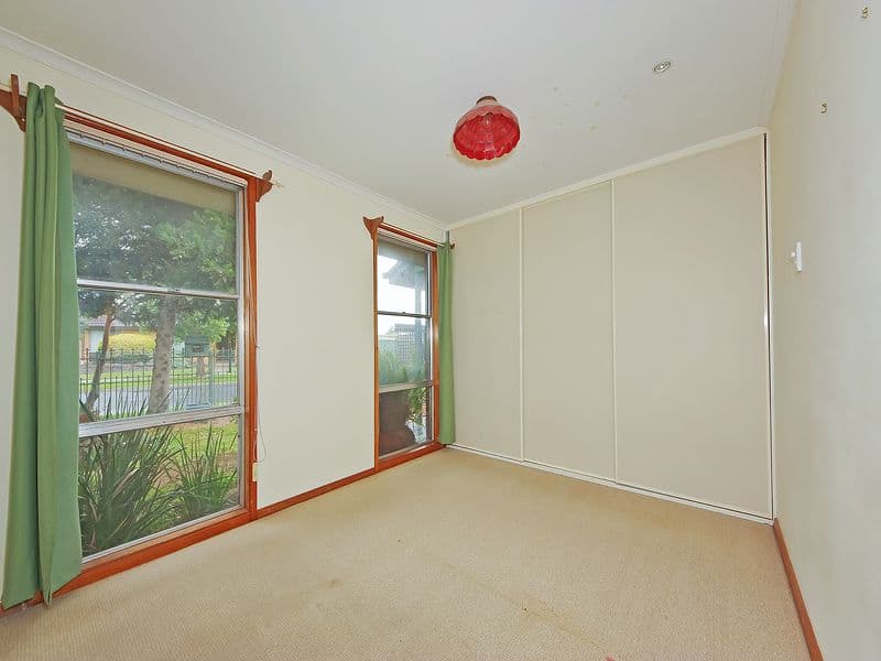 4 Cormorant Crescent, WERRIBEE VIC 3030, Werribee - Thumbnail 6