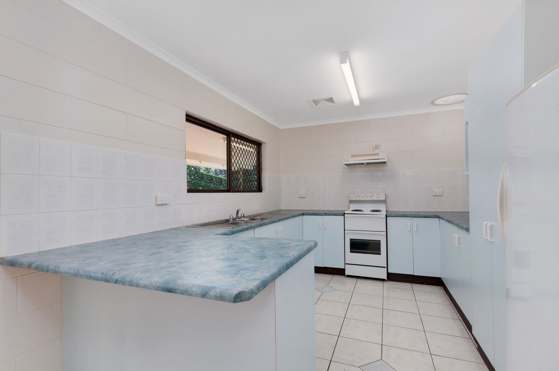 2 Atlas Close, Smithfield QLD 4878, Smithfield - Thumbnail 2