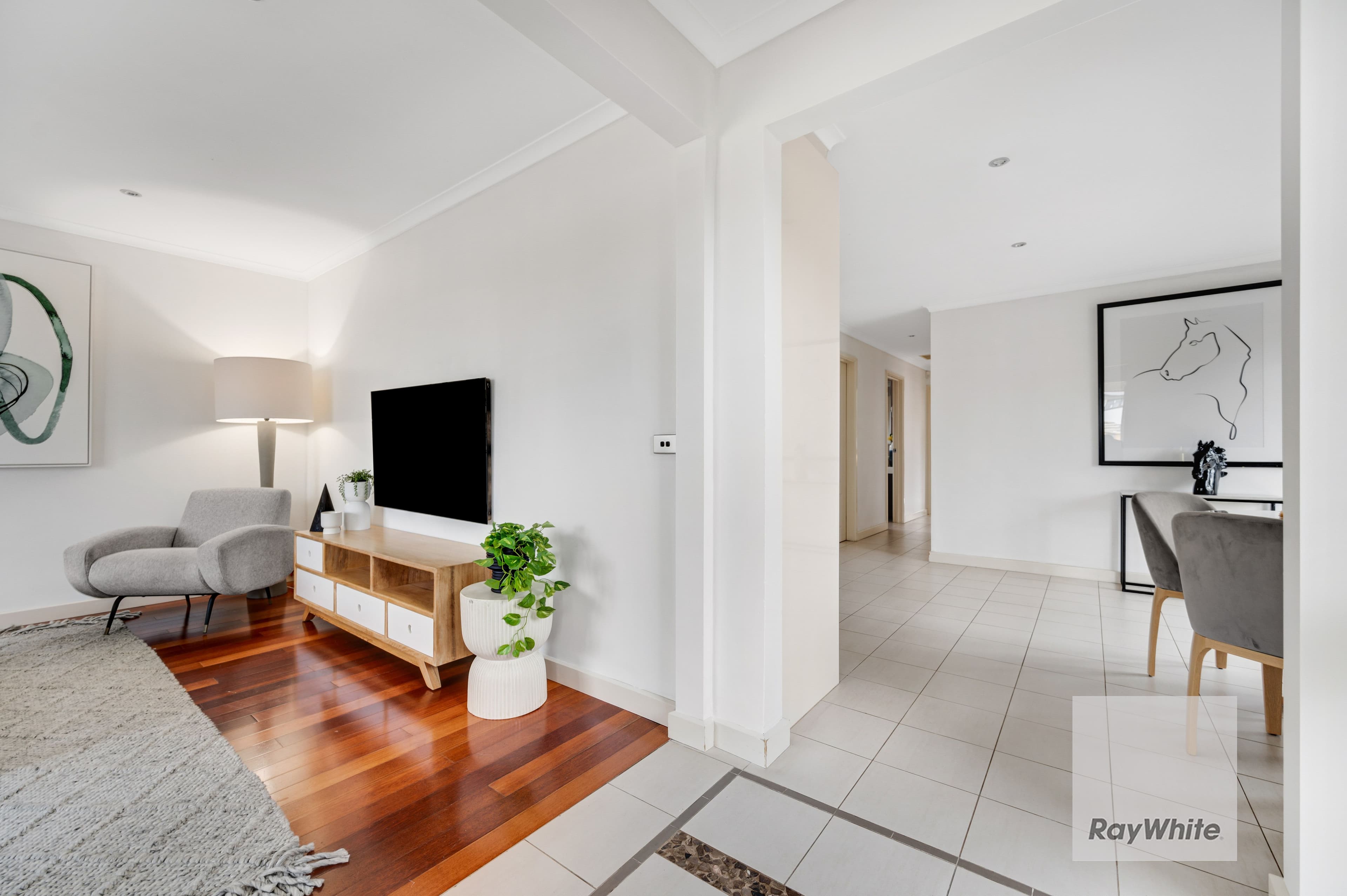 51 Katrina Drive, Gladstone Park VIC 3043, Gladstone Park - Thumbnail 3