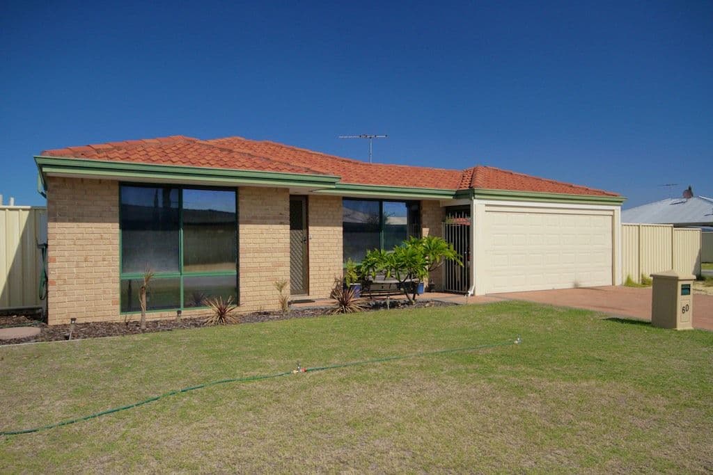 60 Lombardy Crescent, CAVERSHAM WA 6055, Caversham - Thumbnail 3