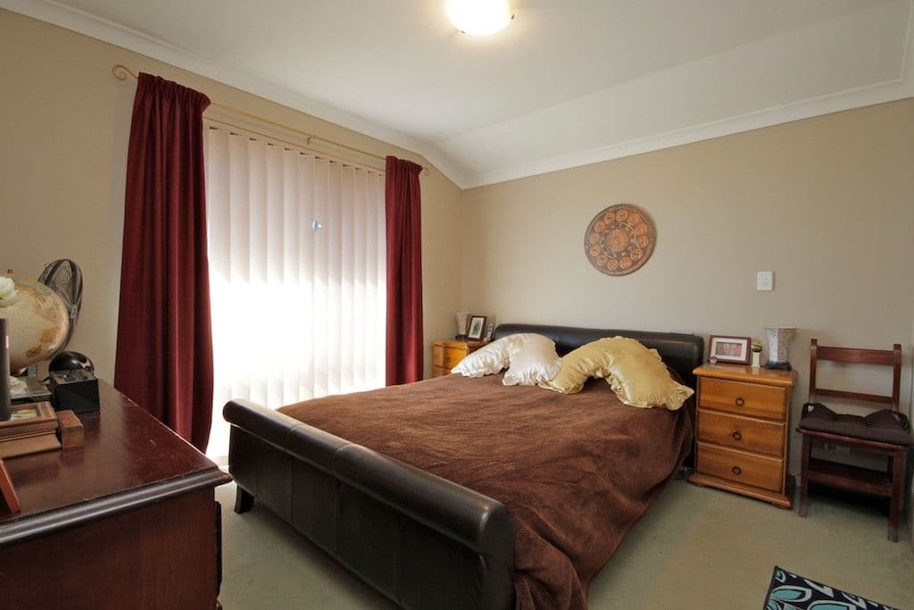 60 Lombardy Crescent, CAVERSHAM WA 6055, Caversham - Thumbnail 5