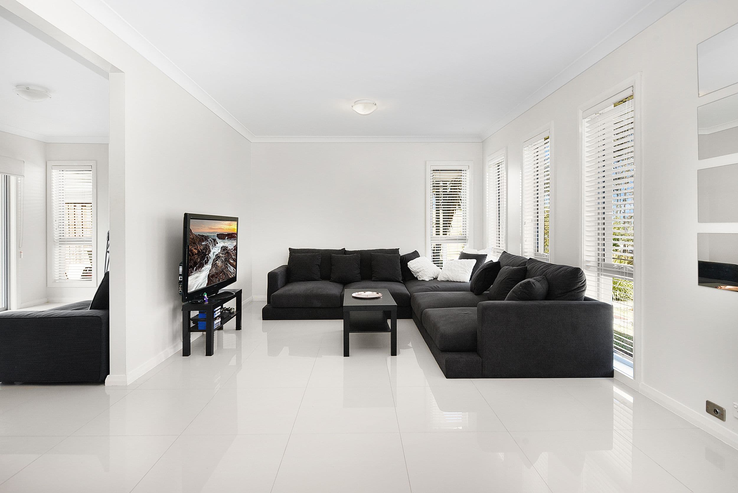 53 Hemsworth Avenue, Middleton Grange - Thumbnail 2