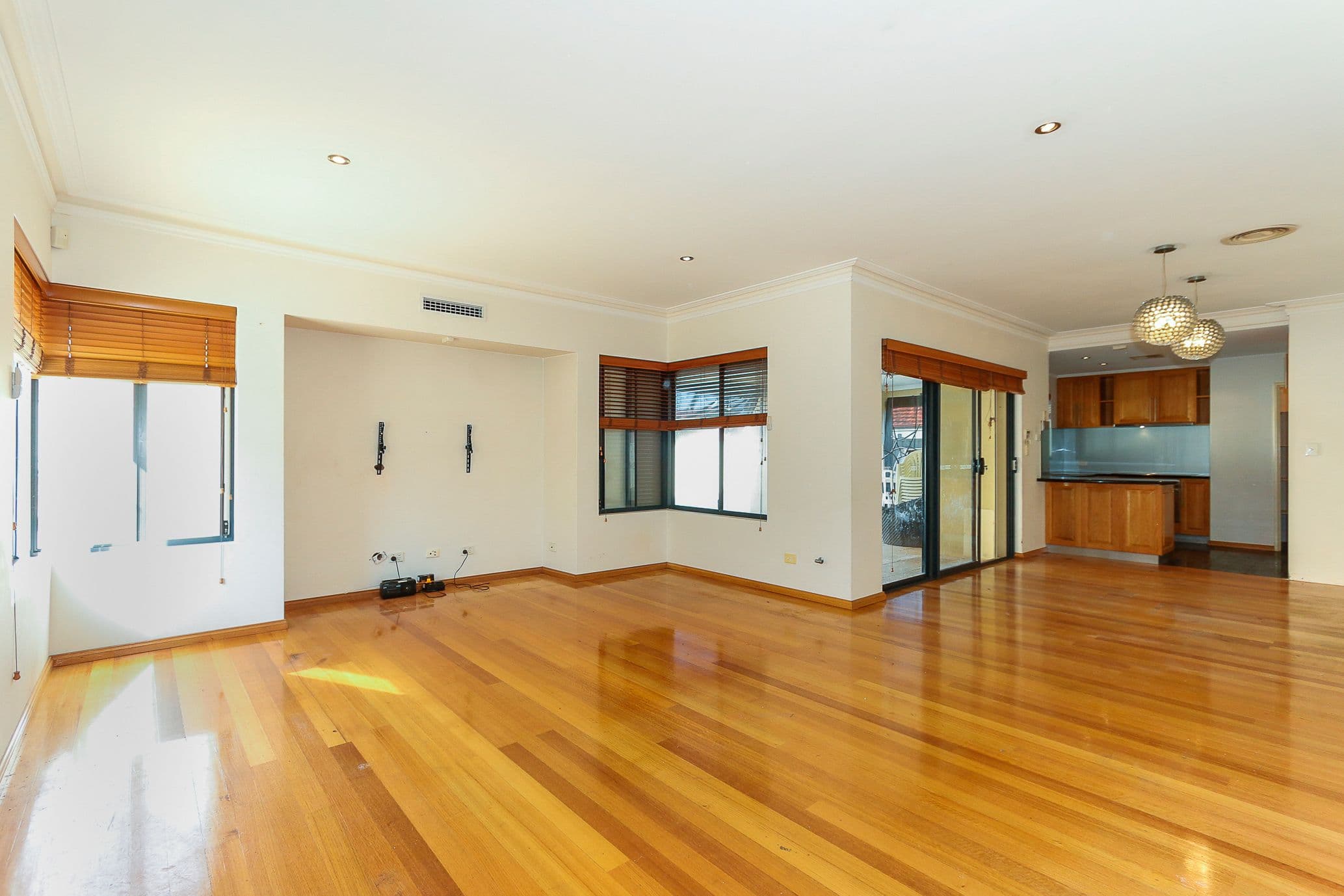 13 Joshua Close, Bibra Lake WA 6163, Bibra Lake - Thumbnail 3