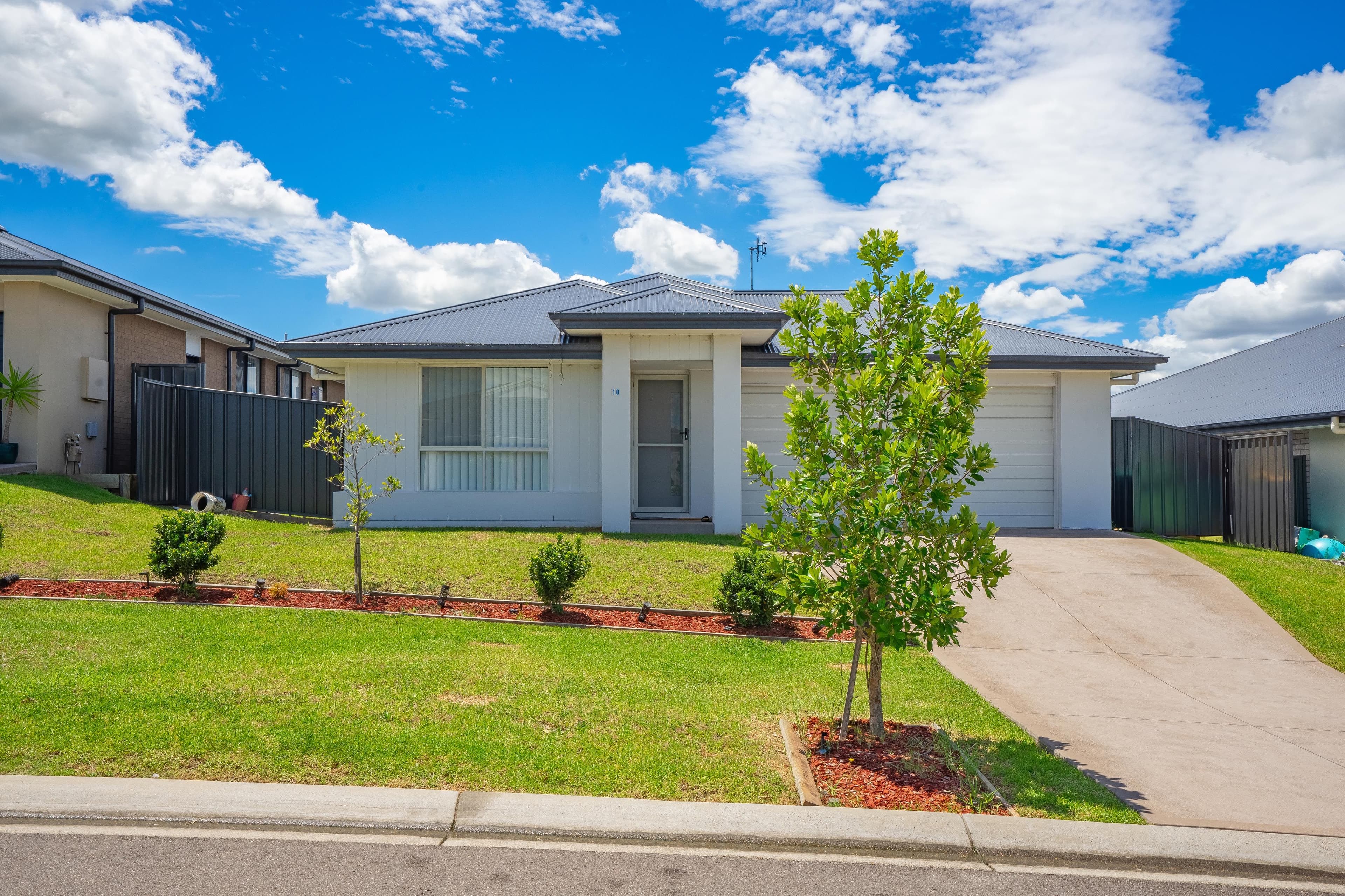 10 Crestwood Road, THORNTON NSW 2322, Thornton - Image 1
