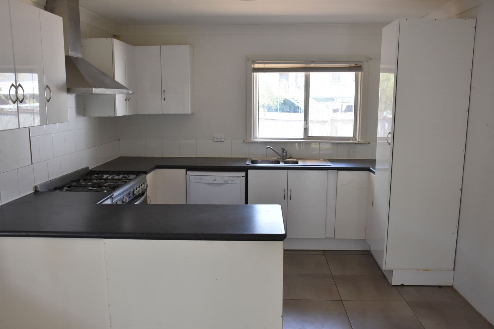 4 Lorna Rae Avenue, Moree NSW 2400, Moree - Thumbnail 7