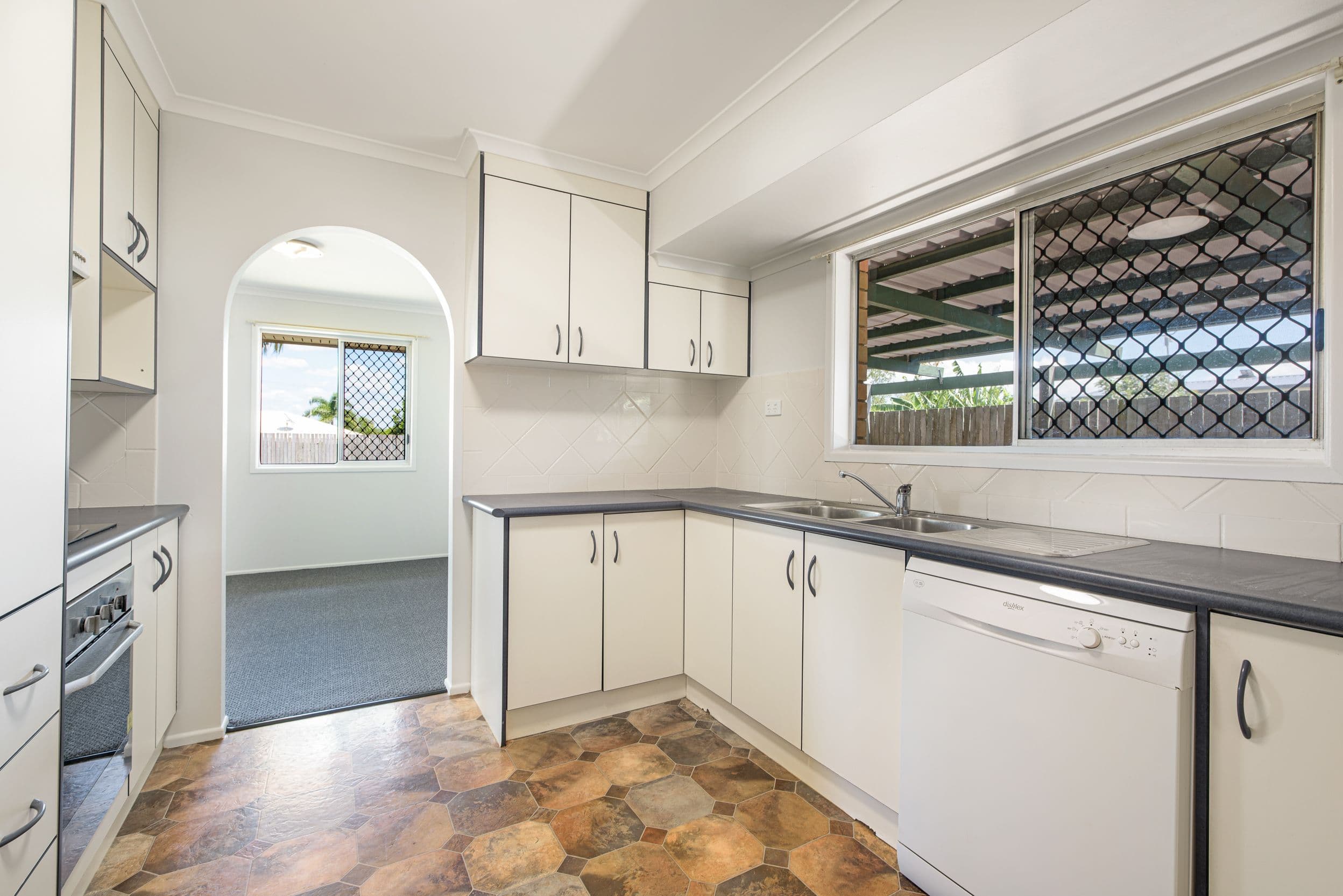 15 Luton Street, Telina QLD 4680, Telina - Thumbnail 2